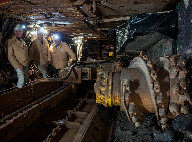 3 Bergleute im Streb